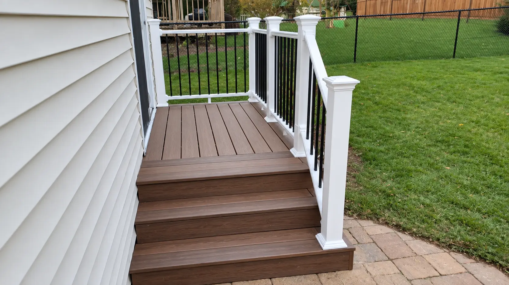 deck railings and balusters Rotterdam NY